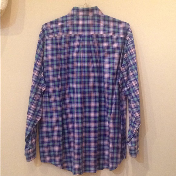 Vineyard Vines button down shirt - Picture 3 of 3